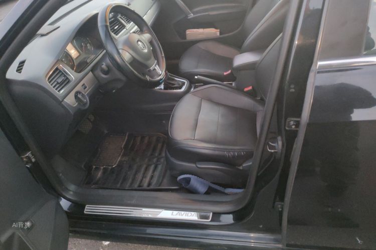 Volkswagen Lavida 2015 car image #17