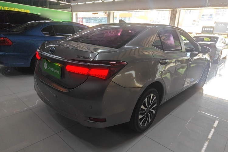 Toyota Corolla 2018 immagine di auto #7