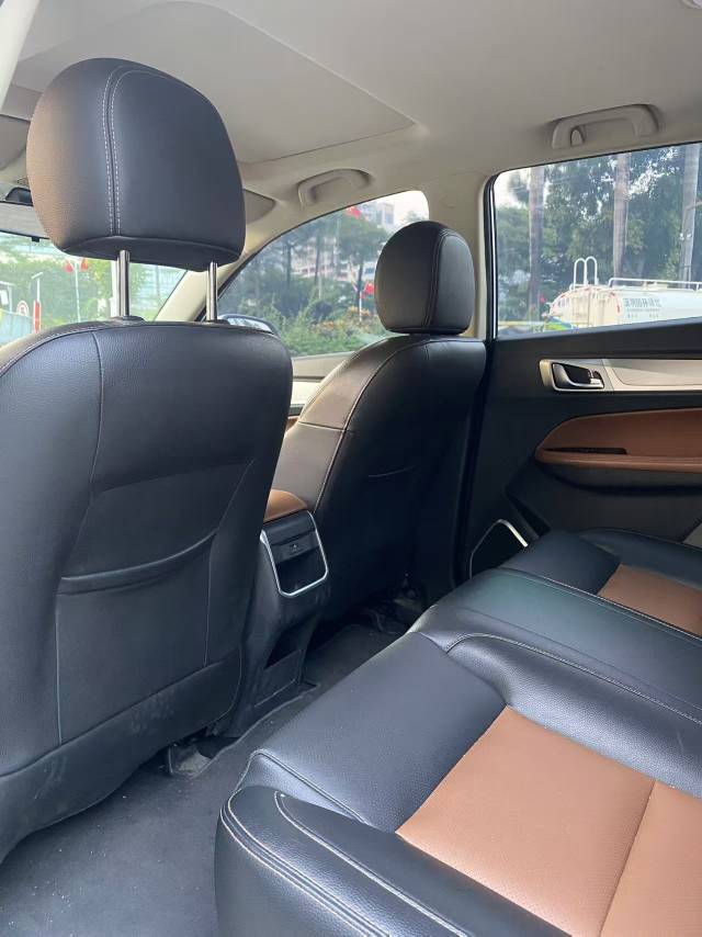 GEELY Vision X6 2019 car image #3