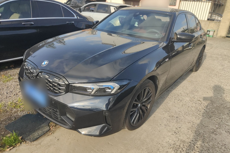 BMW 3 Series 2024 car image #2