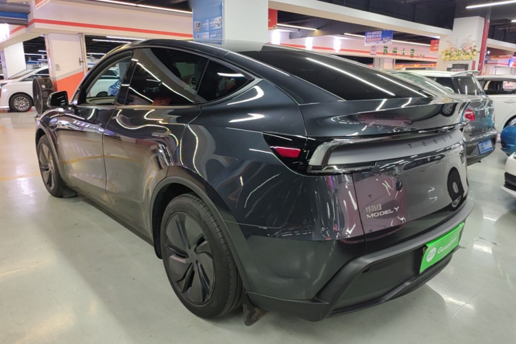 Tesla Model Y 2025 #5 Tesla Model Y 2025 imagen de coche #5
