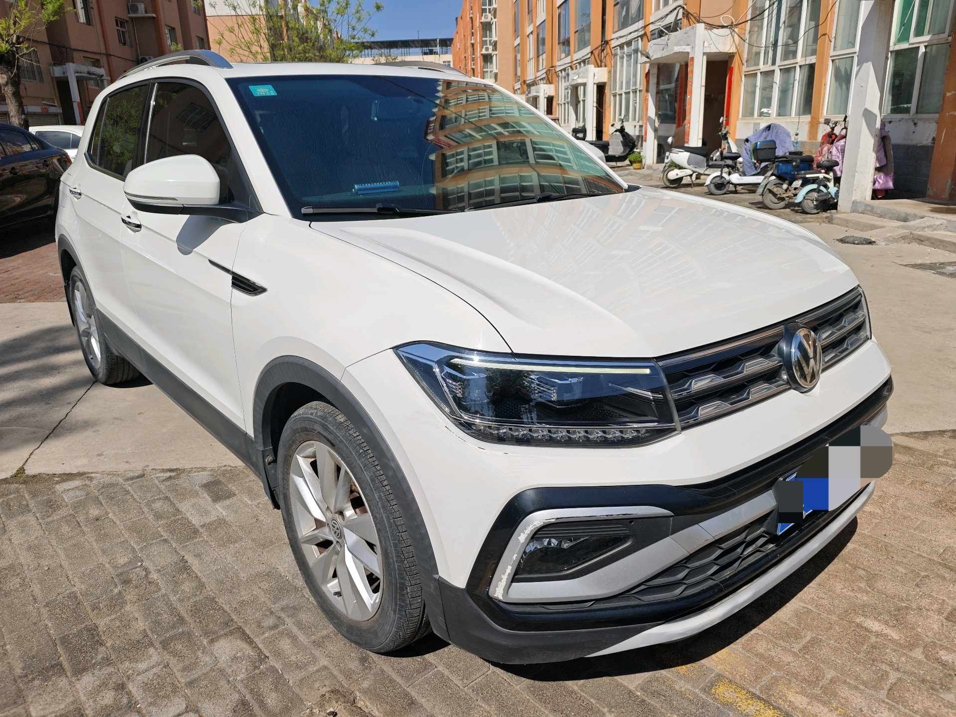 Volkswagen T-Cross 2020 car image #3