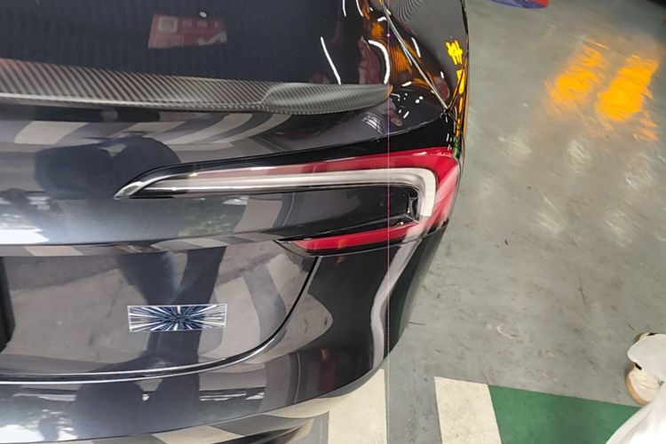 Tesla Model 3 2024 car image #8