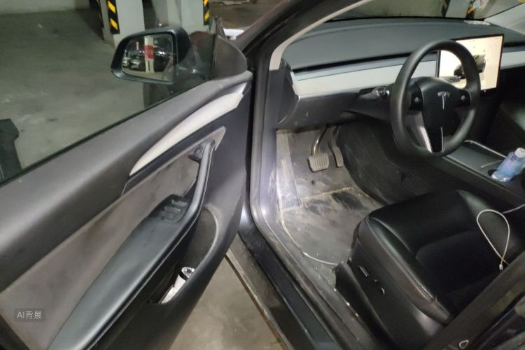 Tesla Model Y 2024 #18 Tesla Model Y 2024 car image #18