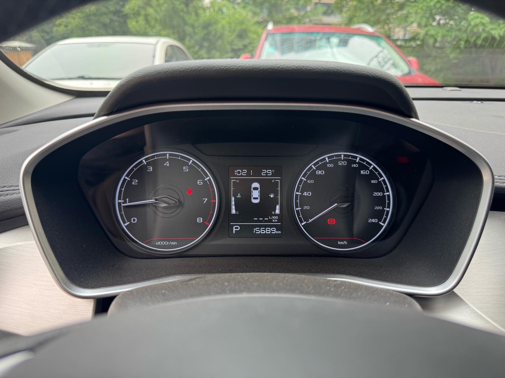 GEELY Coolray 2025 car image #8
