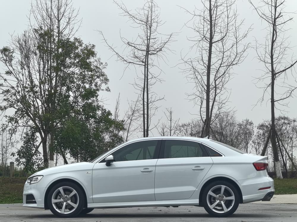 Audi A3 2019 #4 Audi A3 2019 صورة سيارة #4