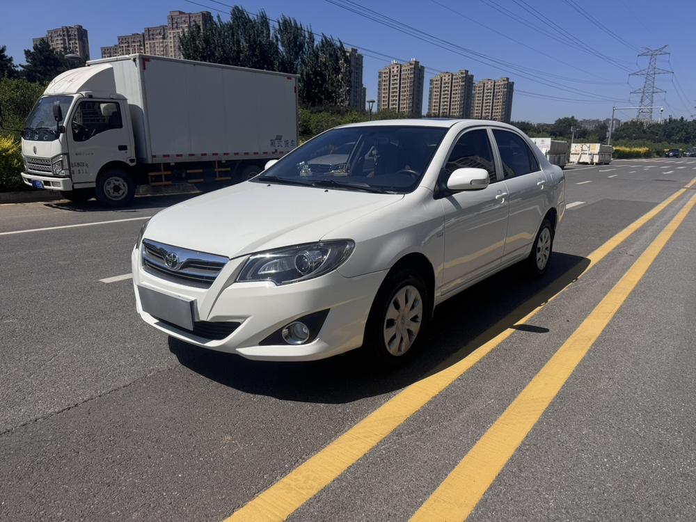 Toyota Corolla (Classic) 2015 Toyota Corolla (Classic) 2015 car image