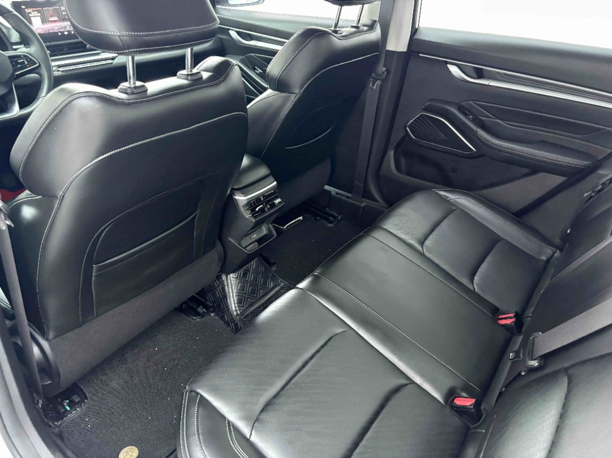 GEELY Emgrand 2022 #2 GEELY Emgrand 2022 car image #2