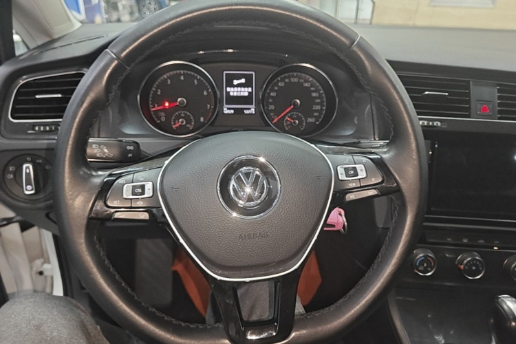 Volkswagen Golf 2019 #15 Volkswagen Golf 2019 car image #15