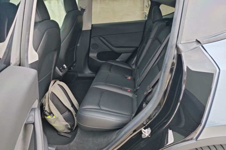 Tesla Model Y 2022 #13 Tesla Model Y 2022 car image #13