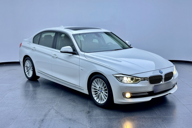 BMW 3 Series 2015 #6 BMW 3 Series 2015 car image #6