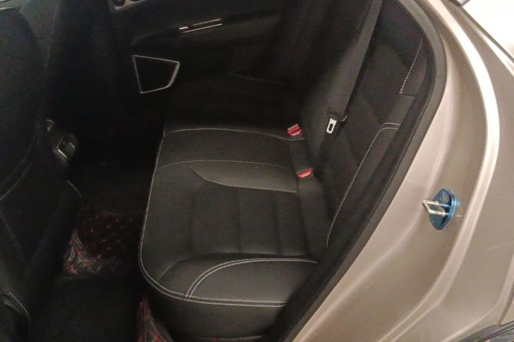 GEELY Emgrand GS 2019 #13 GEELY Emgrand GS 2019 immagine di auto #13