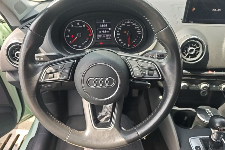 Audi A3 2019 car image #11