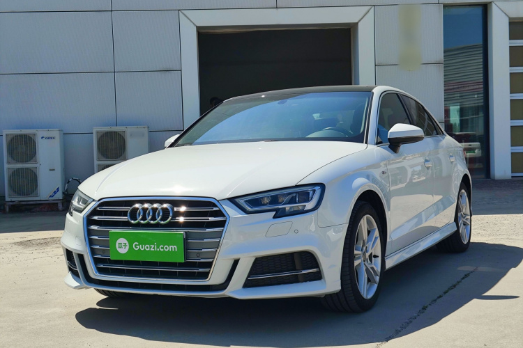 Audi A3 2020 car image #2