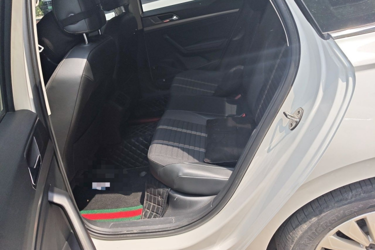 Volkswagen Lavida 2021 car image #14