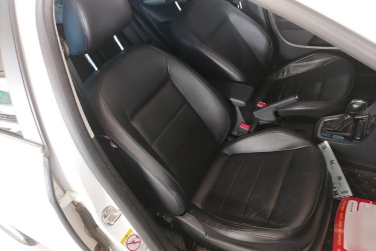 Volkswagen Lavida 2016 car image #24