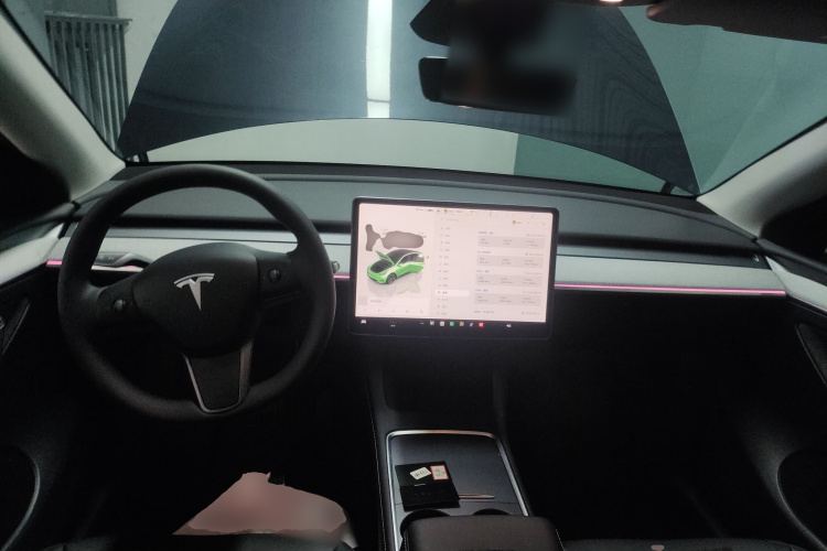 Tesla Model Y 2024 #11 Tesla Model Y 2024 car image #11