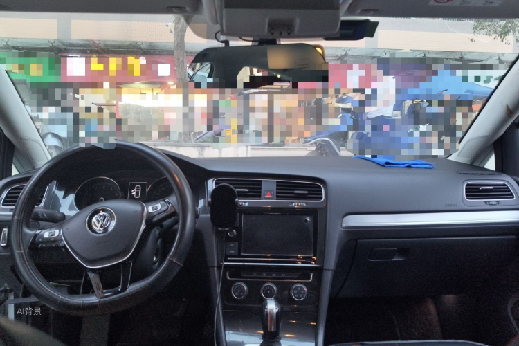 Volkswagen Golf 2019 car image #20