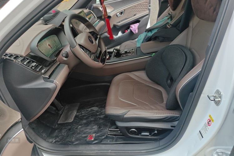 BYD Han 2022 car image #17