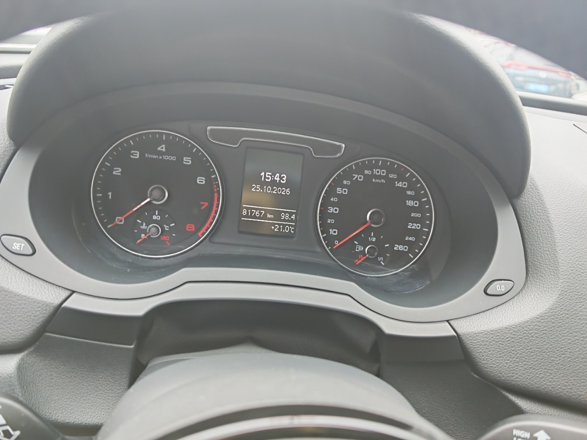 Audi Q3 2018 #5 Audi Q3 2018 car image #5