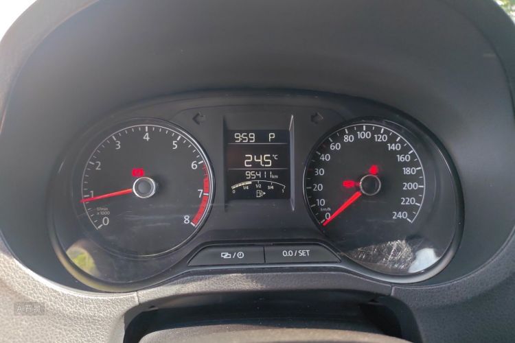 Volkswagen Polo 2016 #13 Volkswagen Polo 2016 car image #13