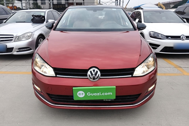 Volkswagen Golf 2017 car image #3