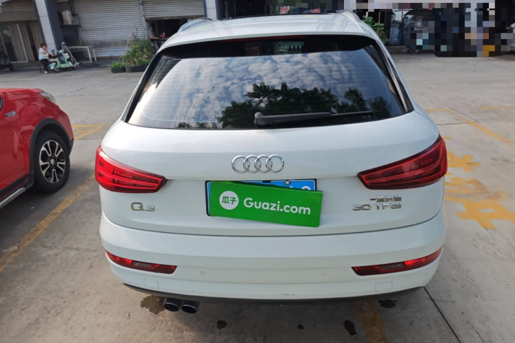 Audi Q3 2018 immagine di auto #6
