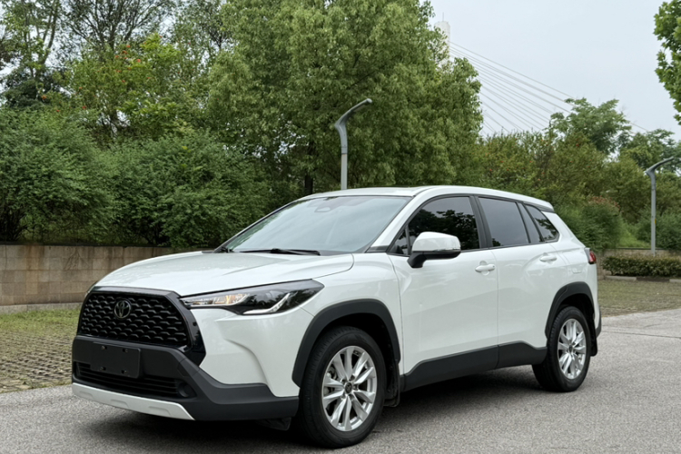 Toyota Corolla Cross 2023 car image #2