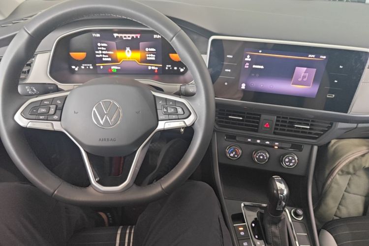 Volkswagen Bora 2024 car image #10