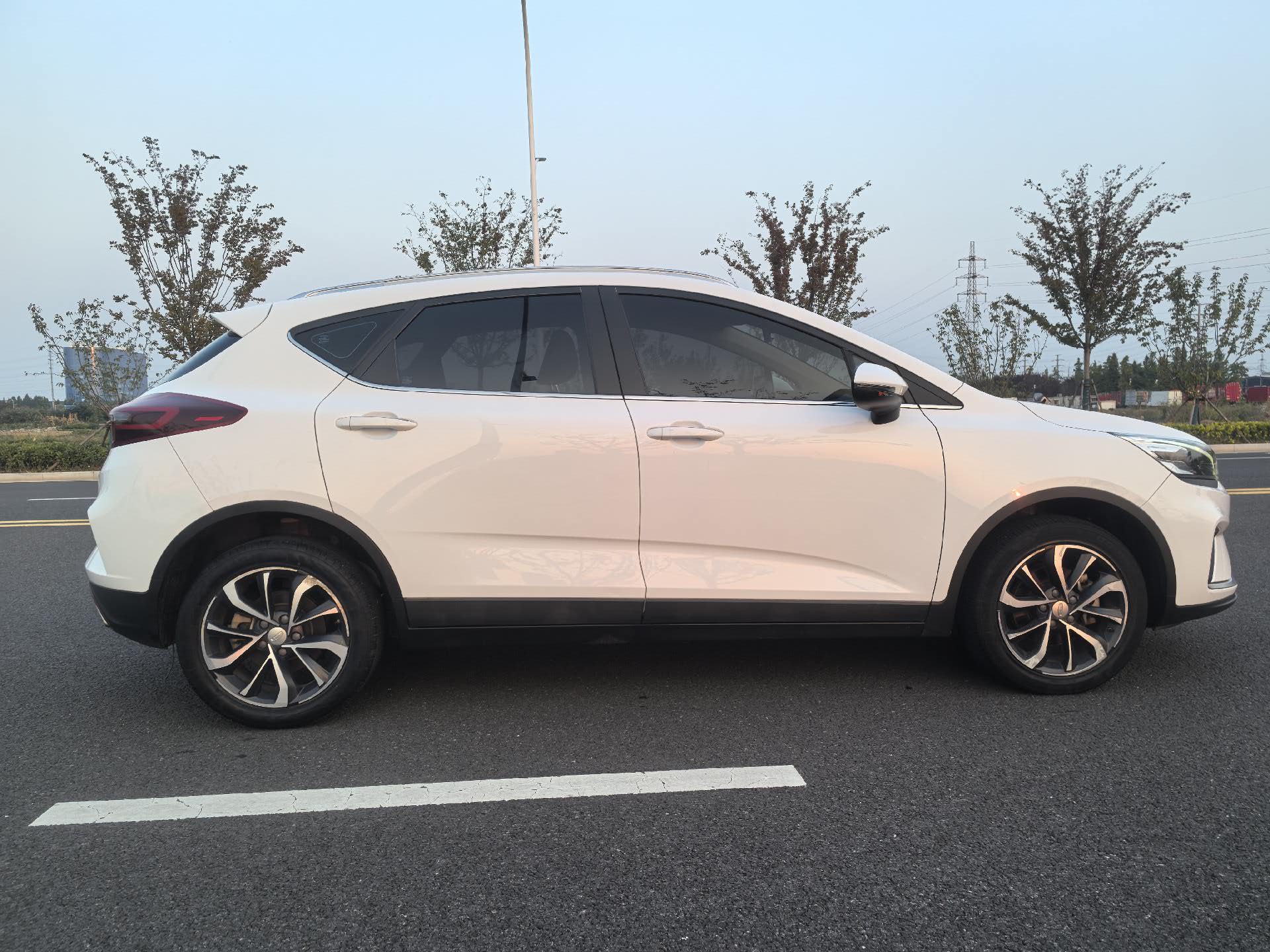 GEELY Emgrand GS 2020 #5 GEELY Emgrand GS 2020 immagine di auto #5