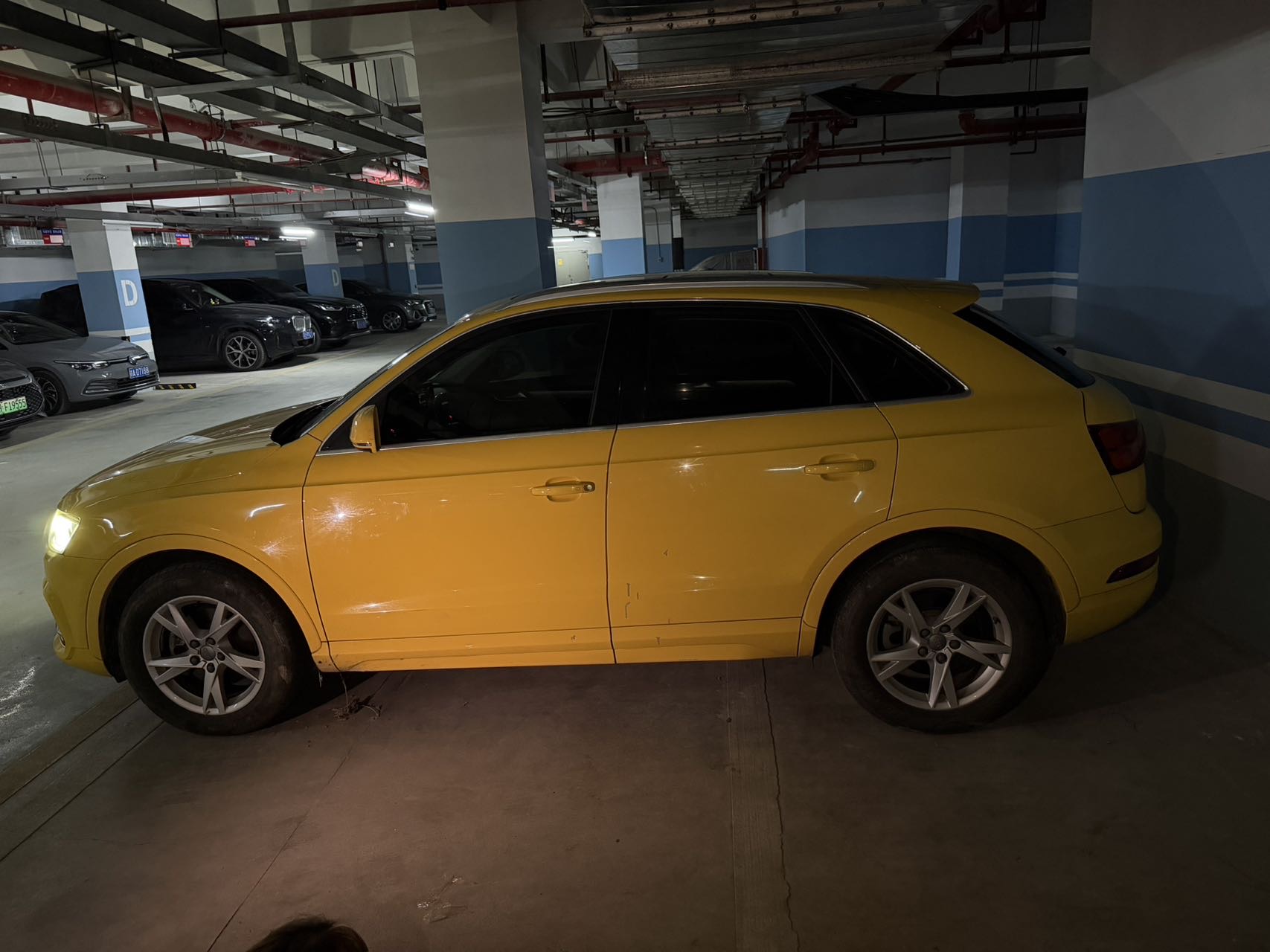 Audi Q3 2016 car image #14