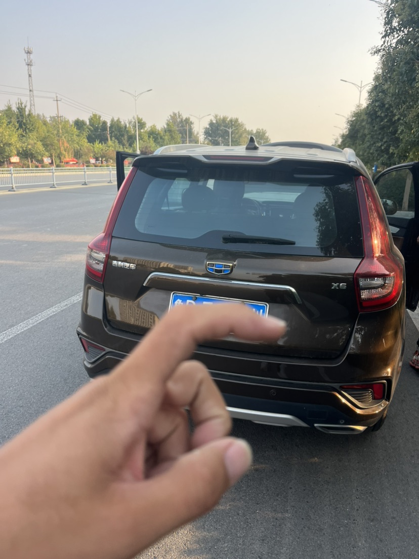 GEELY Vision X6 2019 #4 GEELY Vision X6 2019 car image #4