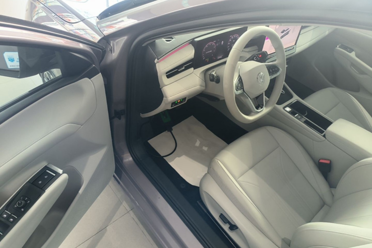 2025 car image #16