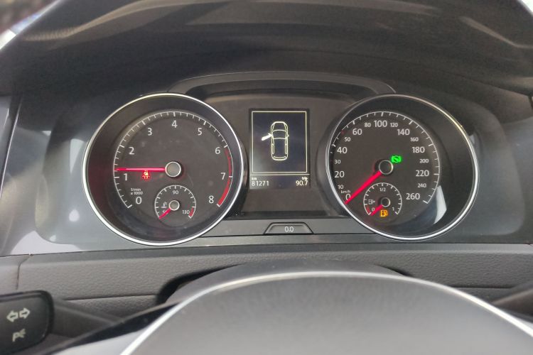 Volkswagen Golf 2018 car image #12