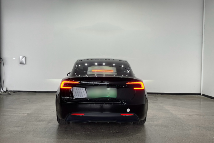 Tesla Model 3 2023 #4 Tesla Model 3 2023 car image #4