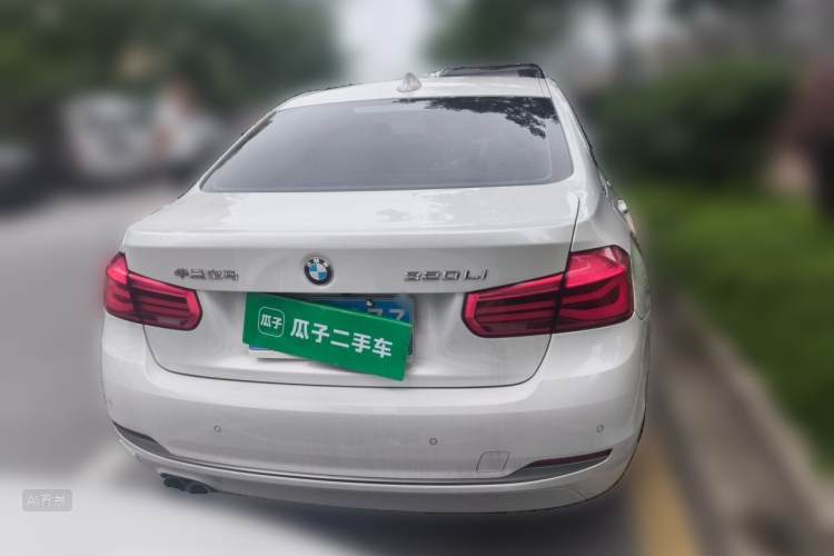 BMW 3 Series 2019 #6 BMW 3 Series 2019 car image #6