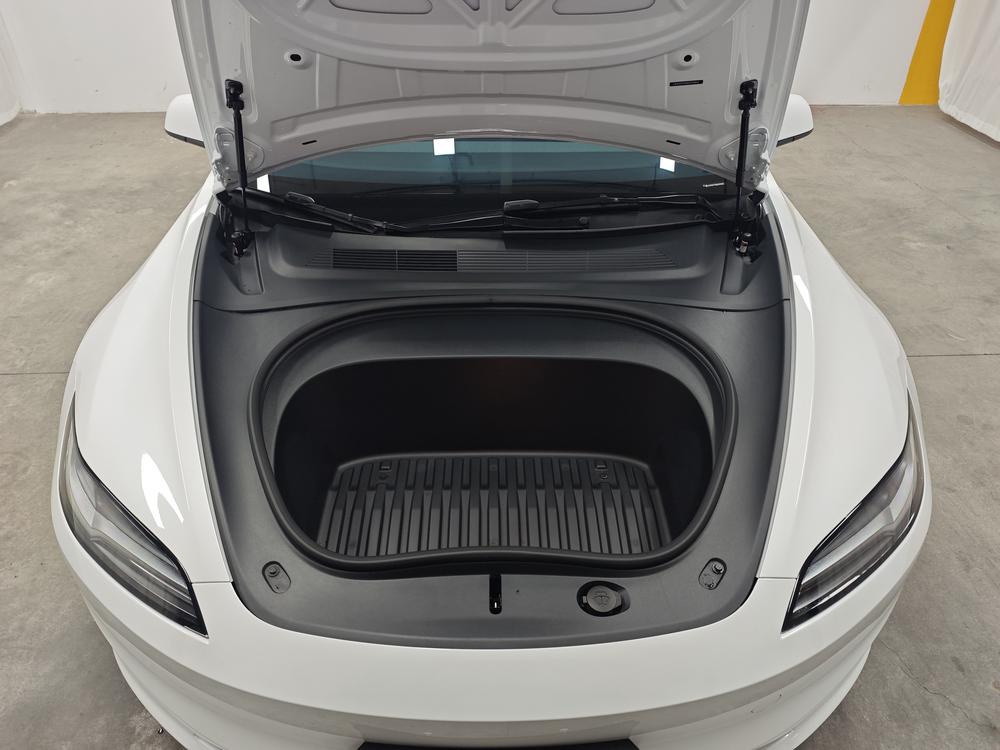 Tesla Model 3 2025 #10 Tesla Model 3 2025 car image #10