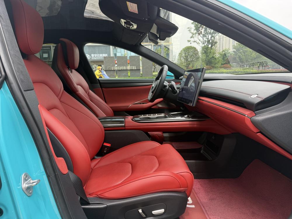 MI SU7 2025 immagine di auto #13