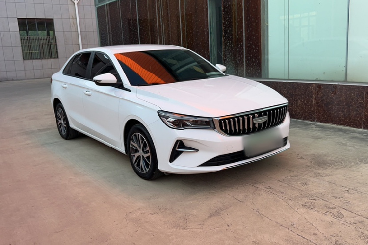 GEELY Emgrand 2025 car image #3
