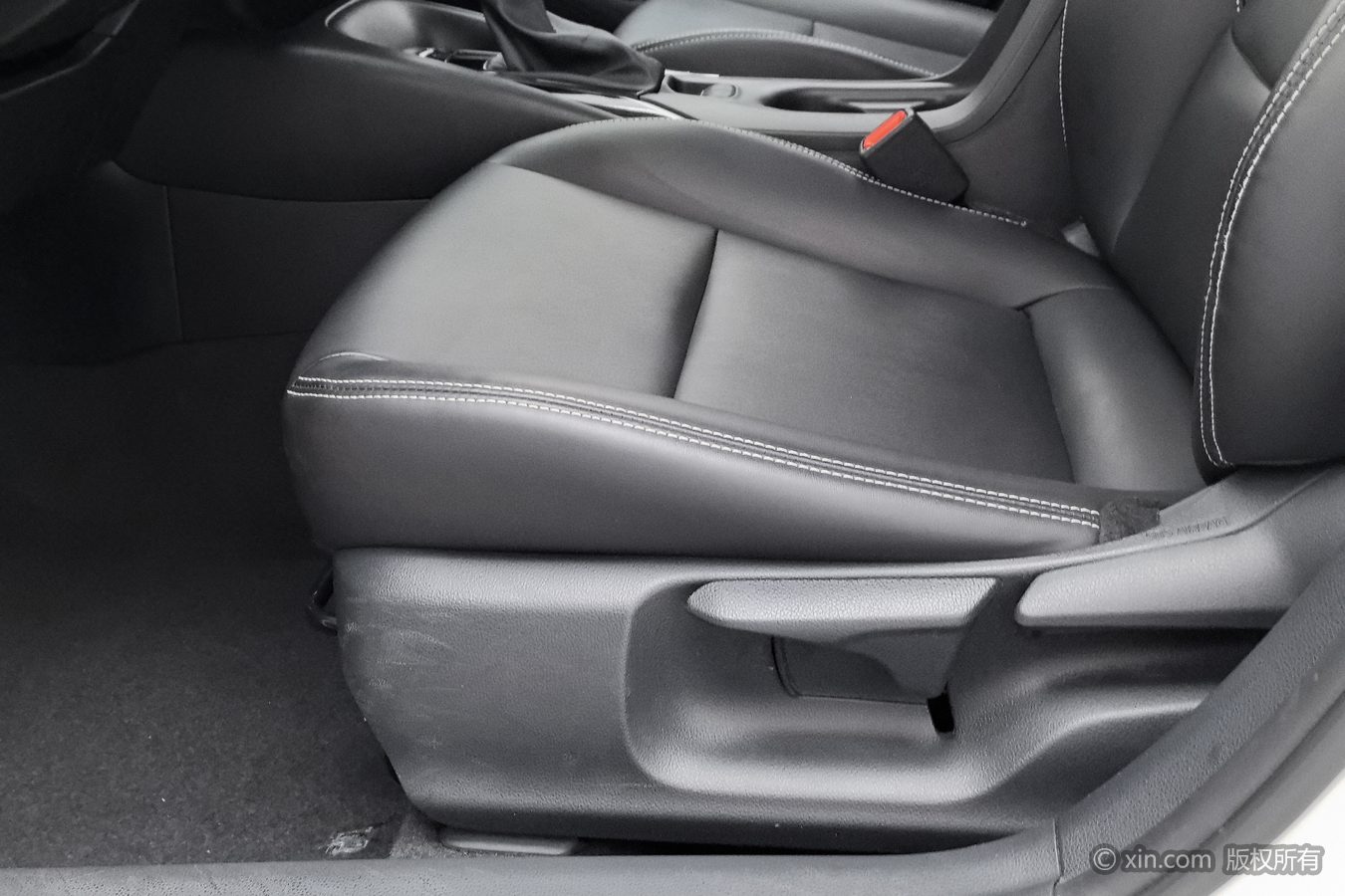 Toyota Corolla 2023 car image #21