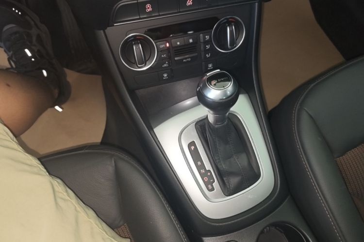 Audi Q3 2017 #18 Audi Q3 2017 car image #18