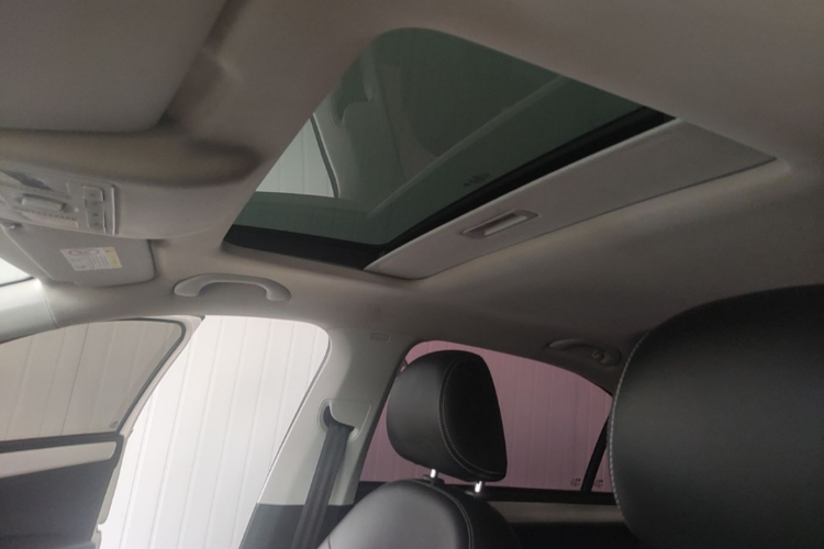 Skoda Rapid 2019 #18 Skoda Rapid 2019 image de voiture #18