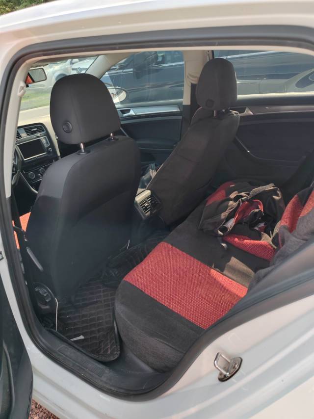 Volkswagen Golf 2017 car image #5