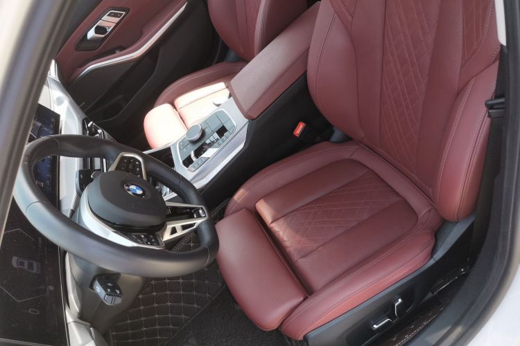BMW 3 Series 2024 car image #15