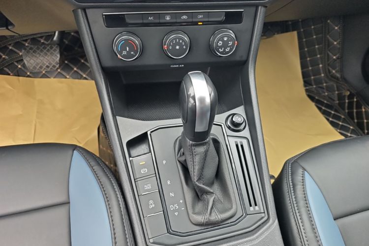 Volkswagen Lavida 2024 car image #14