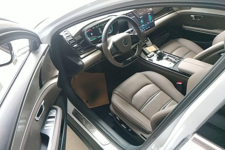 BYD Han 2022 #16 BYD Han 2022 car image #16