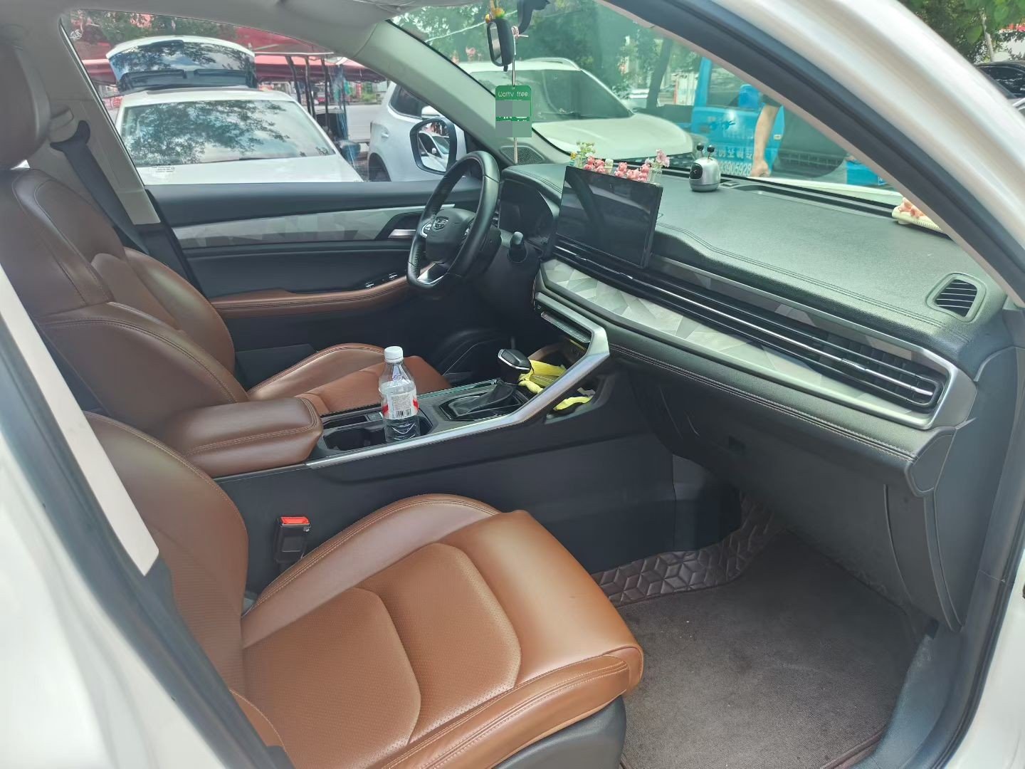 GEELY Vision X6 2021 صورة سيارة #4