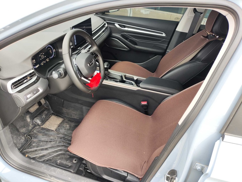 GEELY Emgrand 2024 изображение автомобиля #8