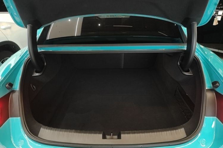 MI SU7 2024 car image #19