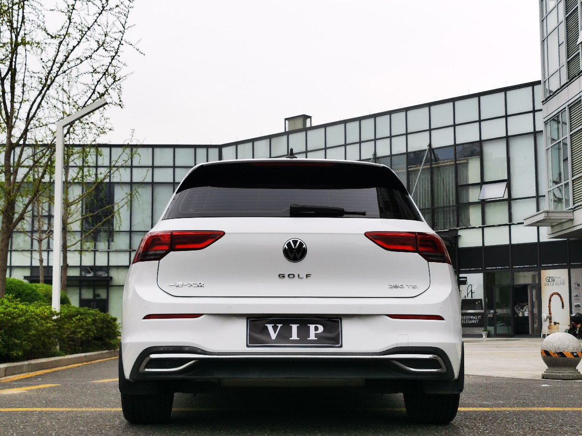 Volkswagen Golf 2021 car image #5
